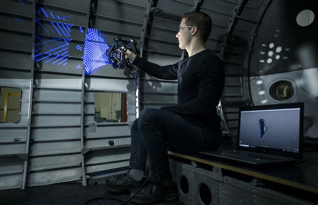 metrascan3d-scanning-inside-plane-vxelements-software.jpg